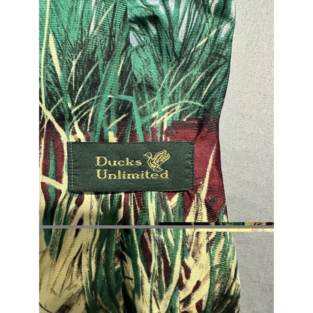 VTG‎ Ducks Unlimited Duck Themed Novelty Necktie